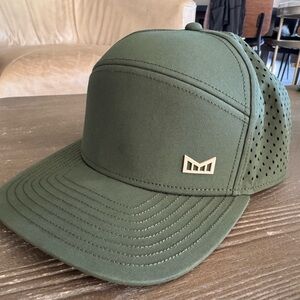 Melin Trenches Icon Hydro cap